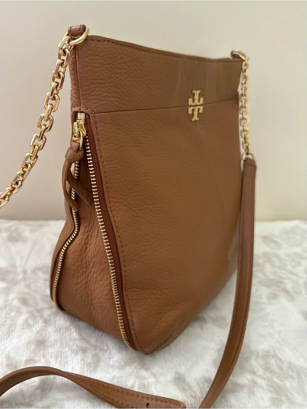Tory Burch Women's Ivy Pebbled Leather Convertible Shoulder Bag Crossbody